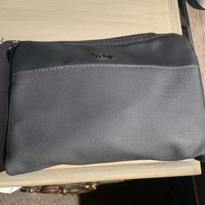Tumi amenity kit w/ free embroidery kit
